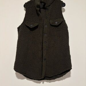 SHEIN olive green Sherpa Vest - Brand new never worn